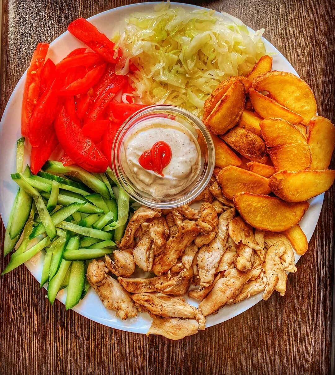 египетская шаверма спб. лопата для подачи блюд. еда на лопате в ресторане. шаверма на лопате спб. ресторан подача блюд на лопате.