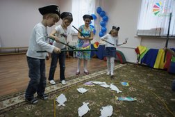 Детская студия Ступеньки, с рейтингом 3.6 - находится по адресу Саратов, проспект им. 50 лет Октября, 71 
