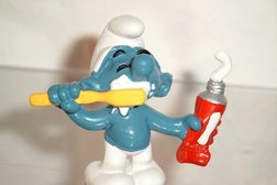 Стоматология Алмас Tic, с рейтингом 2.6 - находится по адресу Алматы, микрорайон Аксай-2, 40а 