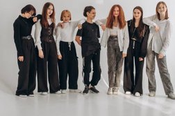 Школа танцев EL COSMO, с рейтингом 4.3 - находится по адресу Иркутск, 4-я Железнодорожная улица, 4 