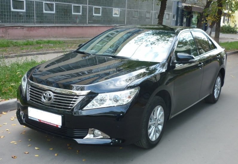 Камри сняли. Camry 5.5. Toyota Camry 5 0 кузов. Toyota Camry 5.0 Blue. Машины напрокат в Иркутске.