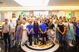 Центр английского языка и культуры Dorothy's, с рейтингом 4.3 - находится по адресу Екатеринбург, улица Фурманова, 123 