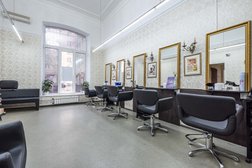 Салон красоты Цирюльникъ, с рейтингом 4.9 - находится по адресу Москва, Ленинградское шоссе, 8 к3 