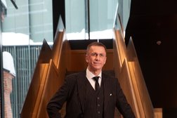 Магазин-ателье мужских костюмов Men`sDevalore, с рейтингом 5 - находится по адресу Пермь, улица Ленина, 10 