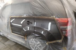Ремонтно-кузовной центр Приморский, с рейтингом 4.6 - находится по адресу Санкт-Петербург, Оптиков, 6а 