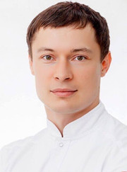 Главный врач, имплантолог Роман Александрович Фесенко