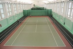 Школа тенниса и падела Cooltennis, с рейтингом 5 - находится по адресу Москва, 2-й Краснокурсантский проезд, 12 ст7 