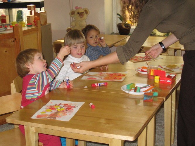 детский развивающий центр. развивающий чемоданчик. я сама. обучающие игрушки формы цвета счет. теремоша детский клуб.