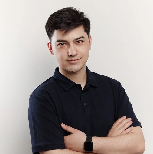 Азиз Акмалович Холиков