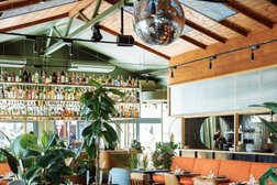 KU2, с рейтингом 4 - находится по адресу Владивосток, Океанский проспект, 1а 