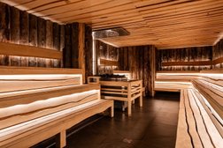 Фитнес-клуб DDX Fitness Санкт-Петербург Академическая, с рейтингом 4.9 - находится по адресу Санкт-Петербург, Гражданский проспект, 41 лит А 