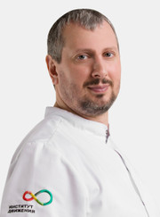 Травматолог, ортопед Евгений Евгеньевич Бибаев