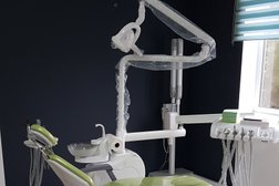 Стоматологическая клиника Golden hands, с рейтингом 5 - находится по адресу Ставропольский край, Новоалександровск, Железнодорожная улица, 94 