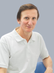 Стоматолог-ортопед, главный врач Николай Иванович Черевко