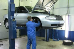 Автокомплекс Автопро, с рейтингом 5 - находится по адресу Омск, Красных Зорь, 20/1 
