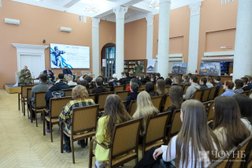 Челябинская областная универсальная научная библиотека, с рейтингом 3.1 - находится по адресу Челябинск, проспект Ленина, 60 