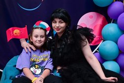 Семейный центр и парк развлечений Razgon kids, с рейтингом 4.5 - находится по адресу Екатеринбург, улица Сыромолотова, 22 