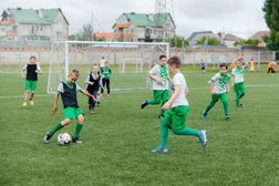 Детский футбольный клуб Вектор, с рейтингом 3.3 - находится по адресу Ставропольский край, с. Надежда, Рабочая улица, 3а 