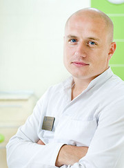 Имплантолог, стоматолог-хирург Александр Михайлович Пономарев