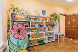 Развивающий клуб Остров Знаний, с рейтингом 4.4 - находится по адресу Красноярск, Менжинского, 14Б к1 