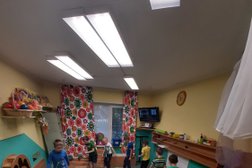 Центр развития детей Солнечный зайчик, с рейтингом 3.8 - находится по адресу Омск, Ярослава Гашека, 12 