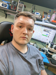 Мастер по ремонту телефонов и планшетов Ростислав Ростиславович Першиков