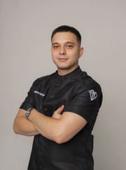 Имплантолог, стоматолог Дмитрий Константинович Макаров