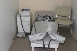 Центр лечения позвоночника BS Clinic, с рейтингом 3.8 - находится по адресу Екатеринбург, улица Щорса, 54А 