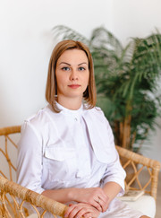 Дерматолог, косметолог Юлия Владимировна Сергиенко