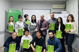 Центр RaVis, с рейтингом 2 - находится по адресу Алматы, улица Мукана Тулебаева, 117 