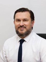 Имплантолог, генеральный директор Анатолий Николаевич Сидорин