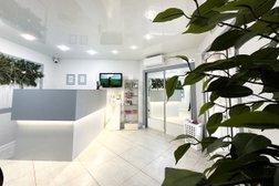 Стоматология Дантист, с рейтингом 4.9 - находится по адресу Челябинск, Комсомольский проспект, 37 