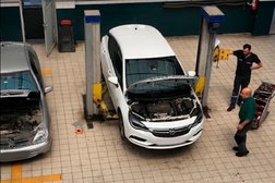 Автотехцентр Barfi, с рейтингом 4.9 - находится по адресу Москва, Дмитровское шоссе, 100, стр. 2 