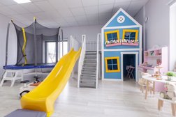 Студия детских праздников Домми, с рейтингом 5 - находится по адресу Екатеринбург, проспект Академика Сахарова, 45 