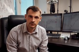 Онлайн-школа срединного инвестирования Адамовича Алексея, с рейтингом 4.7 - находится по адресу Новороссийск, улица Мира, 3Г 