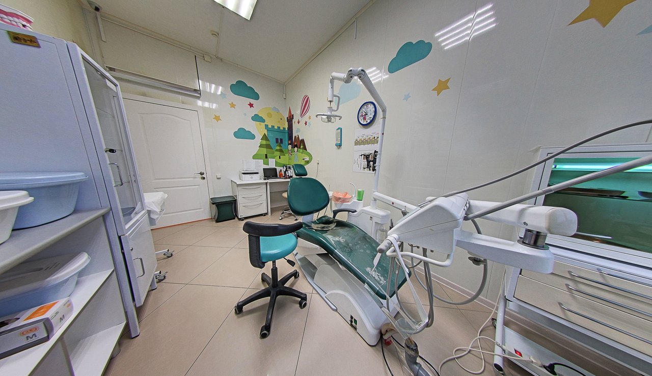 Якутск стоматологические клиники. Стоматология в якутске " адантис". Орис стоматология якутск. Городская стоматология якутск федора попова. Виват стоматология якутск.