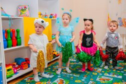 Детский центр семейного доверительного воспитания Крошка Пух, с рейтингом 4.8 - находится по адресу Красноярск, переулок Маяковского, 18Г 