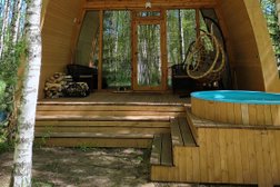 Экопарк Дух природы, с рейтингом 4.3 - находится по адресу Новгородская область, д. Рушиново, Хвойная улица, 16 