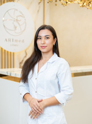 Дерматовенеролог, косметолог Светлана Юрьевна Шаронова