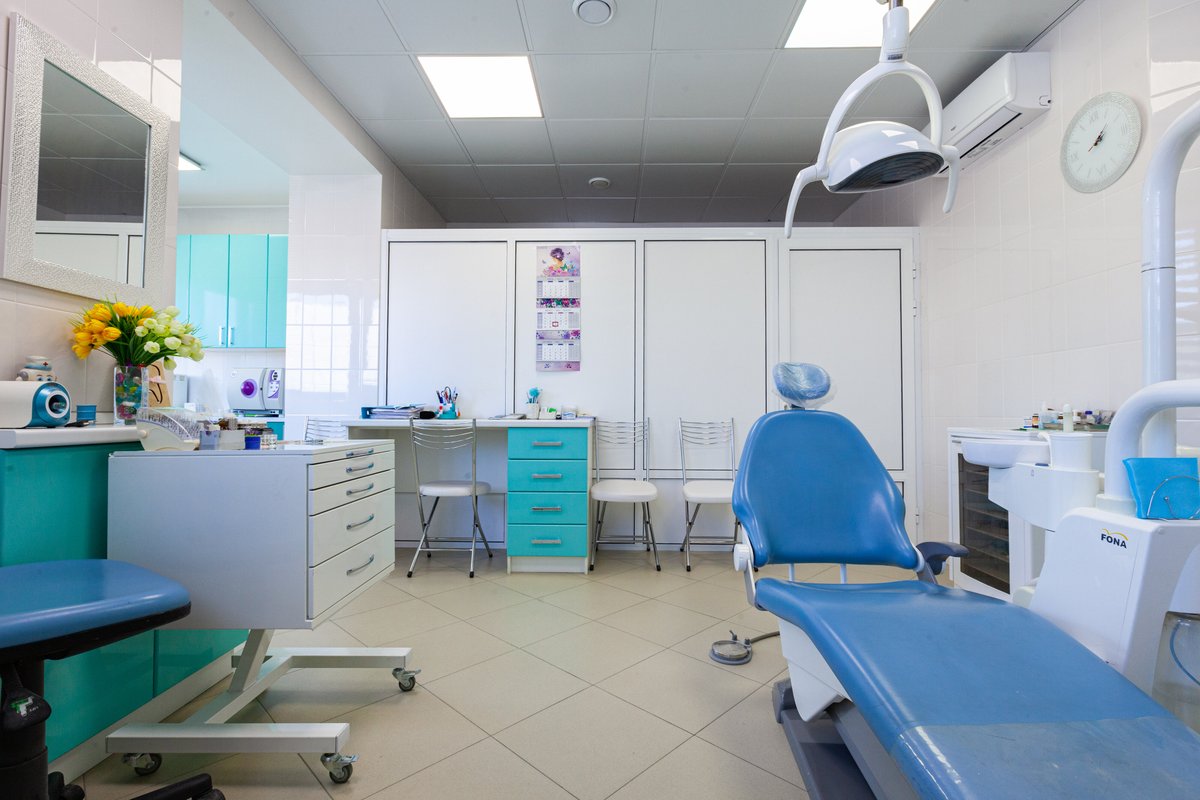 Журавлева 70 дента люкс. Дента люкс жуковский гудкова 17а. Больница люкс дент. Больница люкс дент. Дента люкс жуковский гудкова 17а.