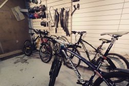 Веломастерская Hardbike, с рейтингом 3.9 - находится по адресу Удмуртская Республика, Ижевск, Оружейника Драгунова, 78а 