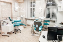 Стоматологическая клиника Радана Дент, с рейтингом 4.7 - находится по адресу Санкт-Петербург, улица Блохина, 3 