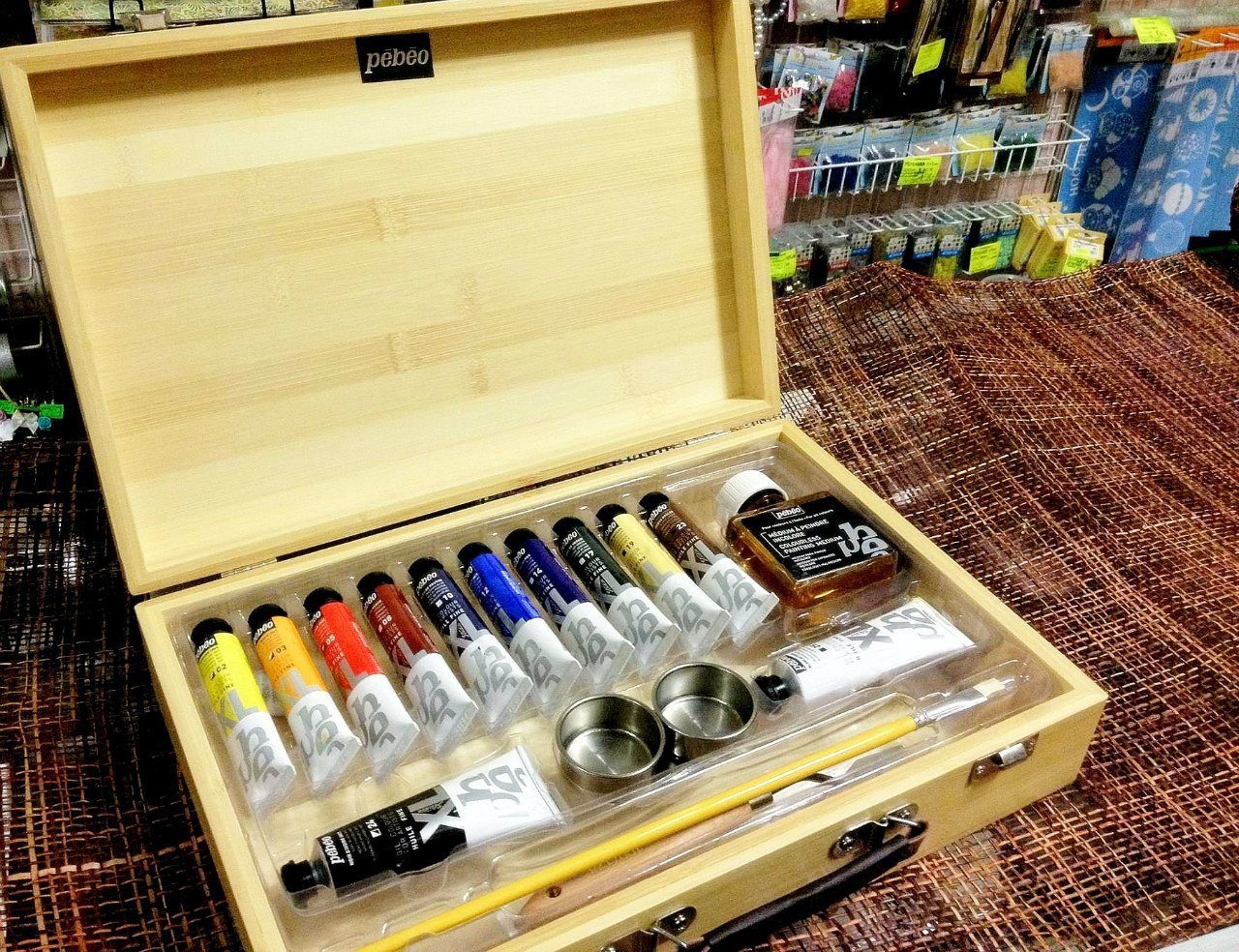 Прайс-лист Художественного магазина Лаборатория Художника на Московском ...