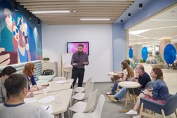 Тренинговый центр Синергия, с рейтингом 2.9 - находится по адресу Республика Татарстан, Казань, улица Сафиуллина, 5 