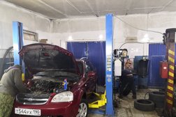 Автосервис Угол парка, с рейтингом 3.4 - находится по адресу Волгоград, улица Тополёвая, 15а 