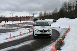 Автошкола Мегаполис, с рейтингом 4.9 - находится по адресу город Санкт-Петербург, Комендантская площадь, 1 