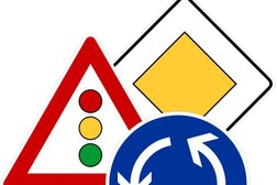 Автошкола Вариант, с рейтингом 3.5 - находится по адресу Старый Оскол, улица Ватутина, 1 
