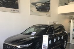 Автосалон Ринг Авто Белгород, с рейтингом 2.9 - находится по адресу Белгород, Студенческая, 1ш к1 