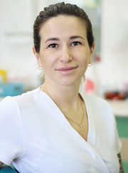 Стоматолог, стоматолог-терапевт Яна Васильевна Базванова