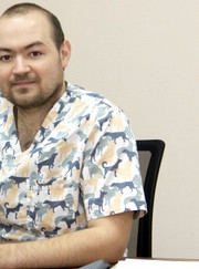 Главный врач, мануальный терапевт Артем Радикович Валитов